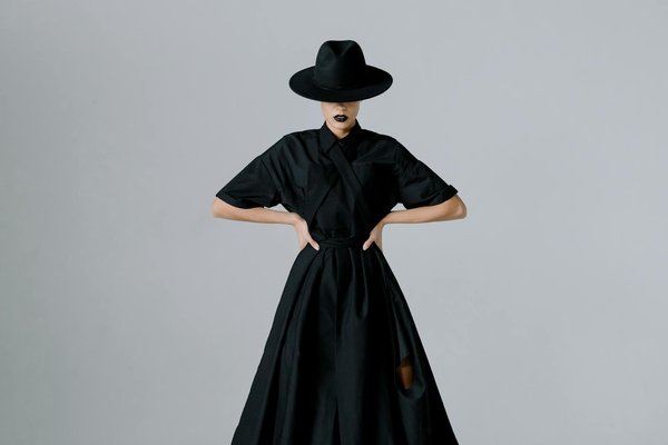 Élever Votre Pratique de Yoga avec Élégance : L'Art de l'Épicurisme dans le Choix de Vos Tenues de Bien-Être